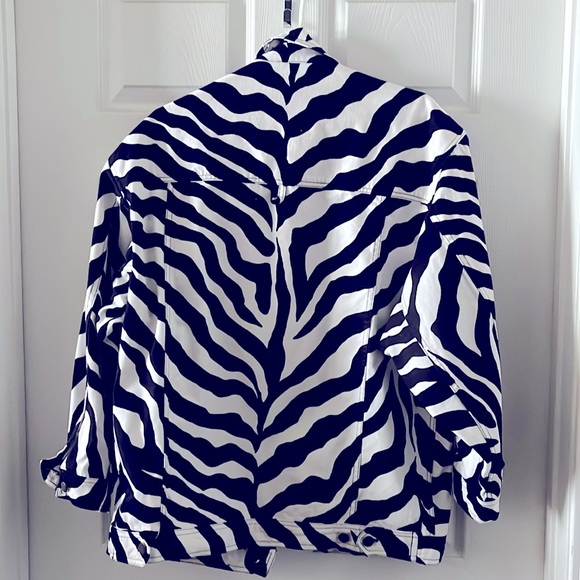 Pre Owned Jean Jacket- Vintage. - Picture 2 of 2